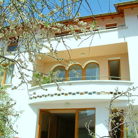 Family Hotel Sonata Samokov Buitenkant foto