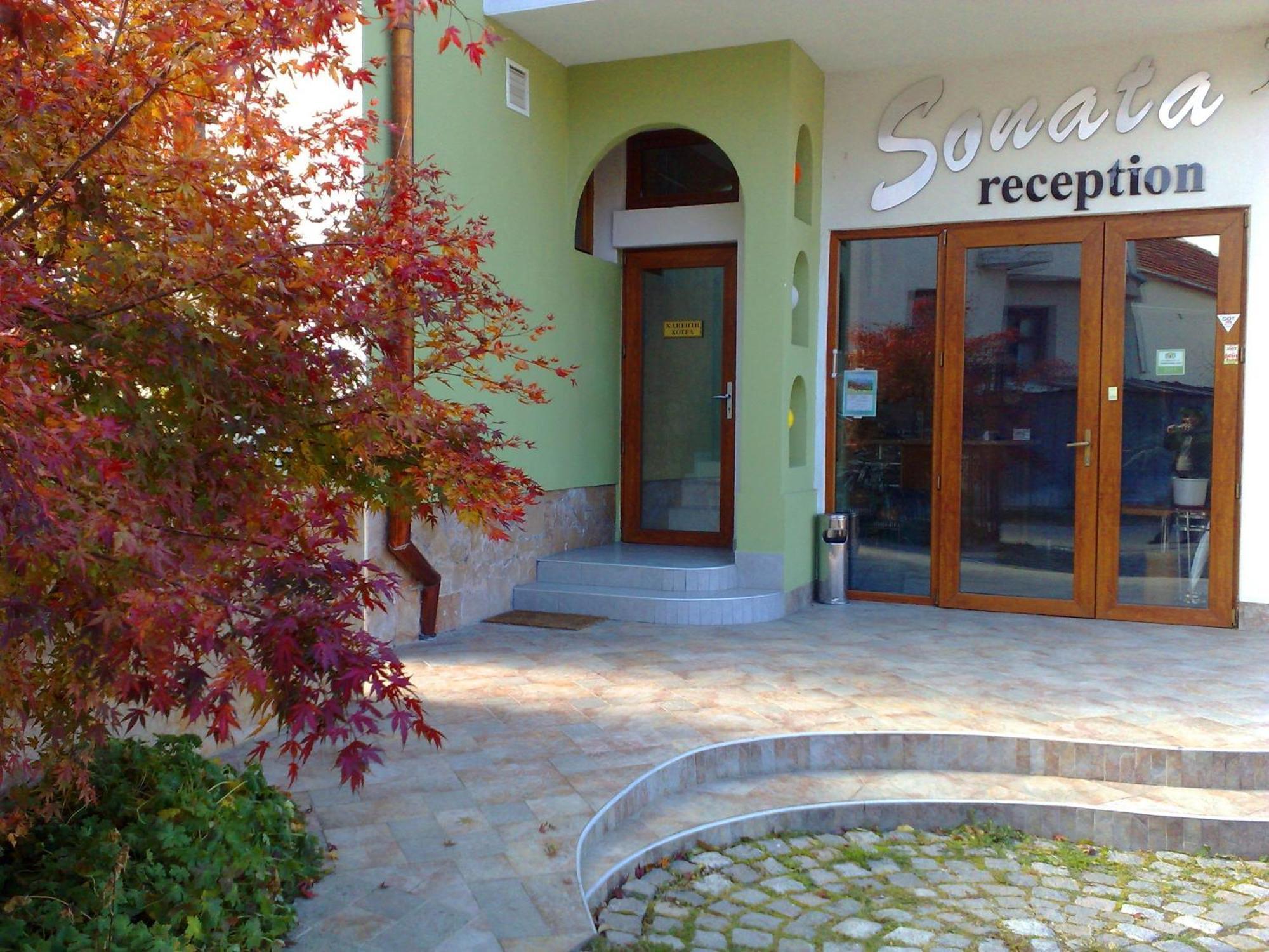 Family Hotel Sonata Samokov Buitenkant foto