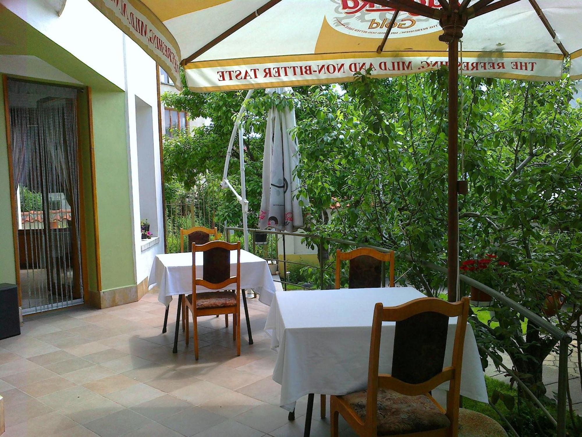 Family Hotel Sonata Samokov Buitenkant foto