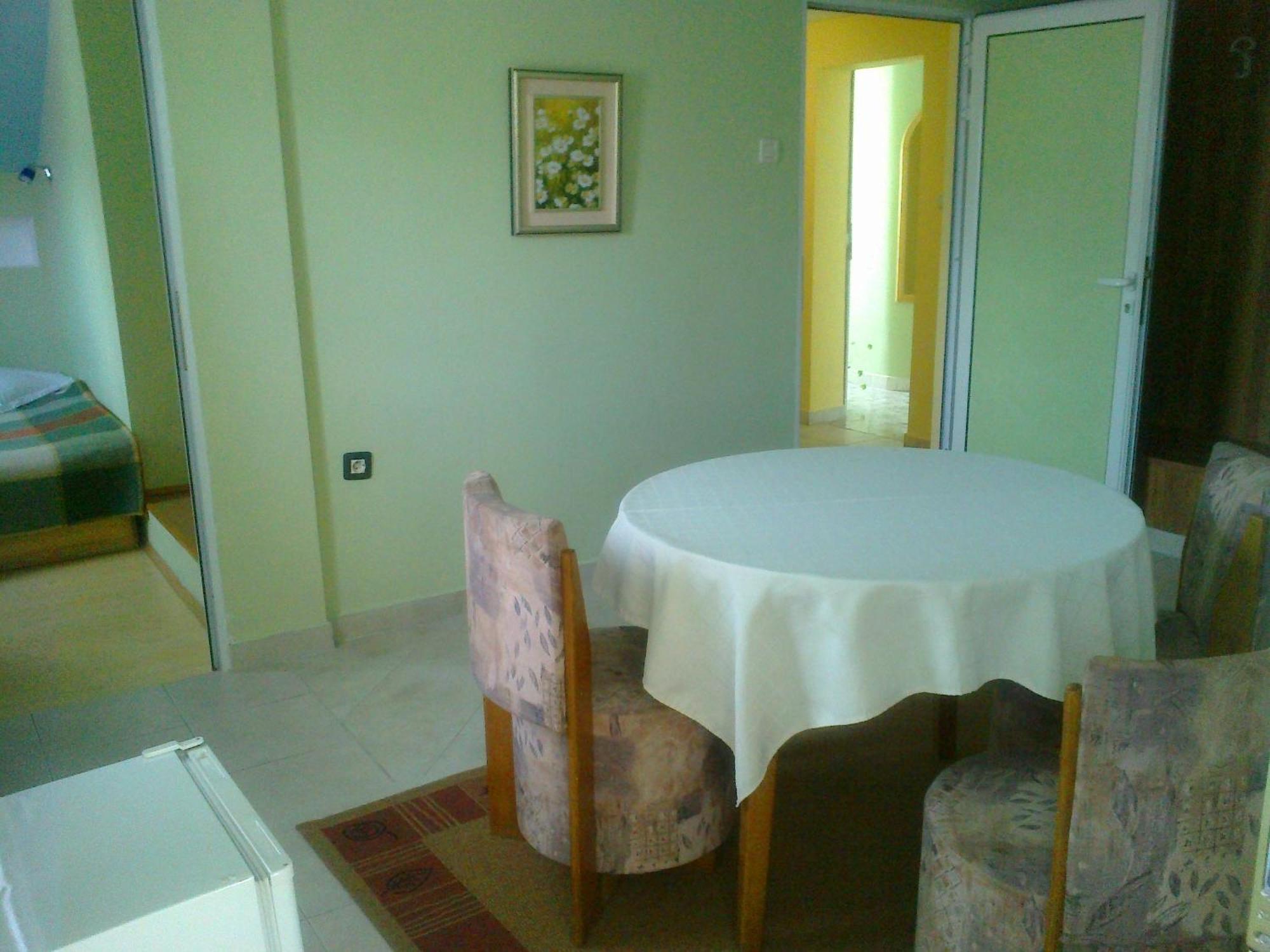 Family Hotel Sonata Samokov Buitenkant foto