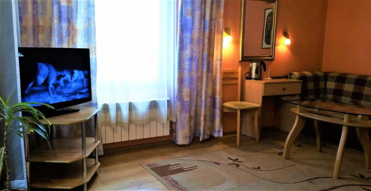Family Hotel Sonata Samokov Buitenkant foto